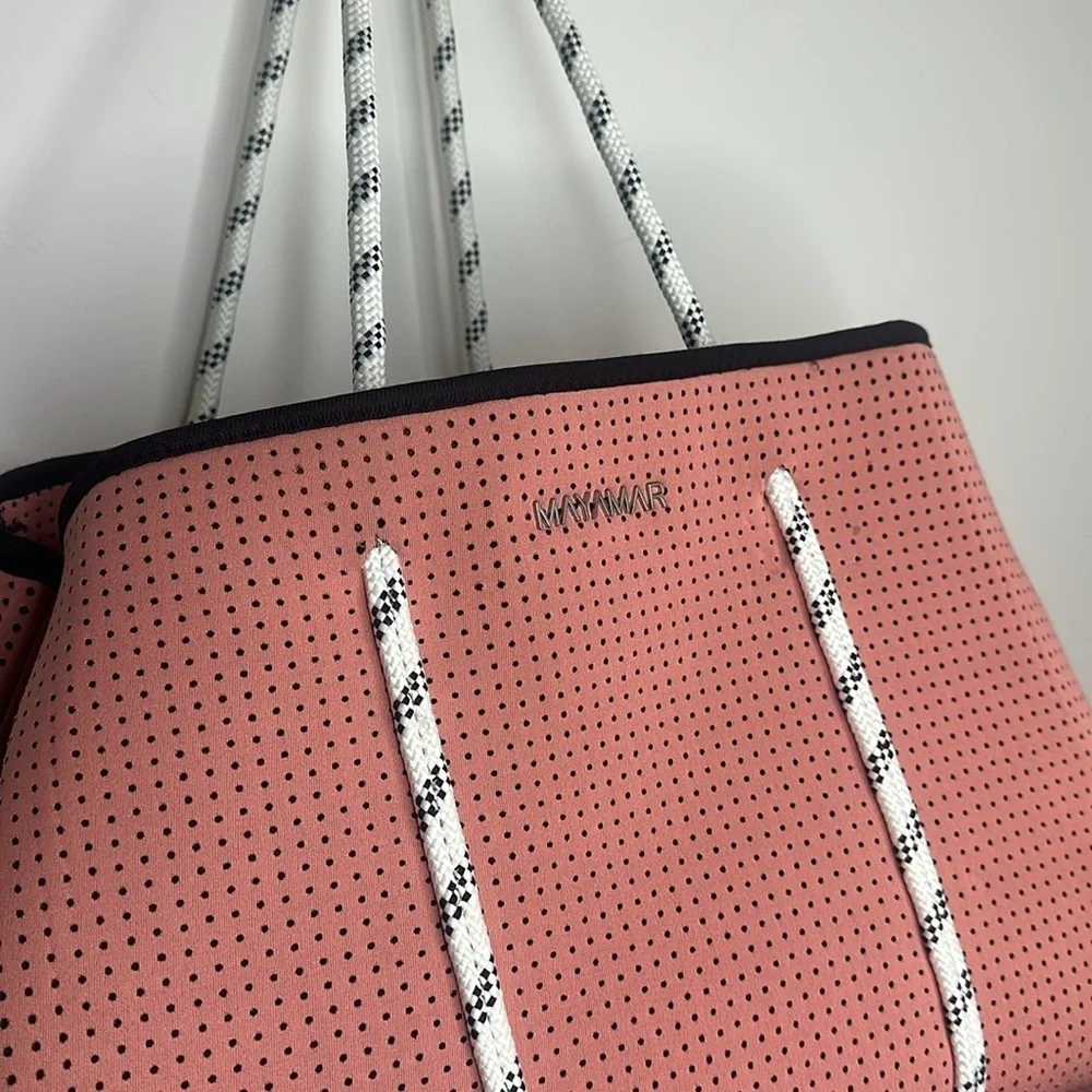 Mayamar neoprene tote bag VGUC